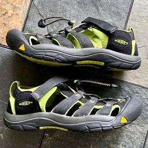 Gently used Keen Sandals!